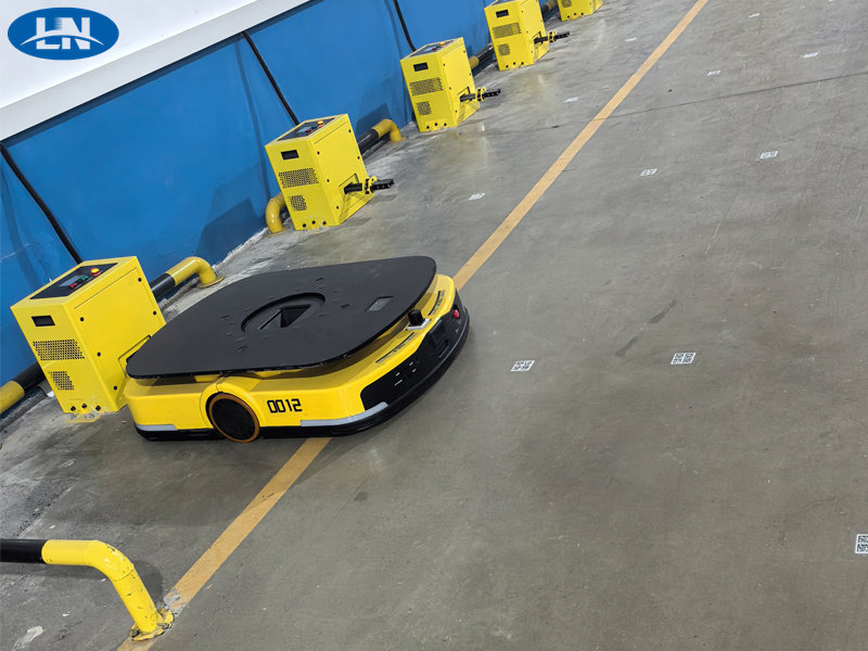 2 tonn AGV með lyftingu