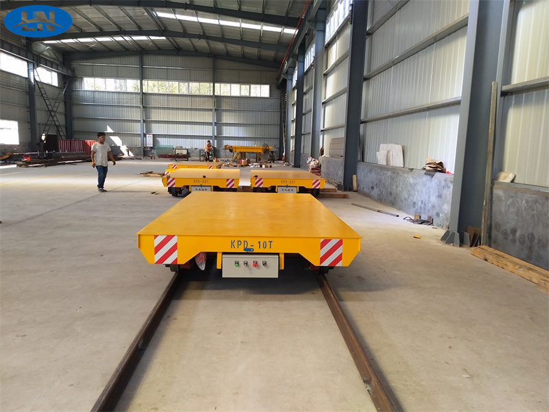 Lágt spenna flutningartæki