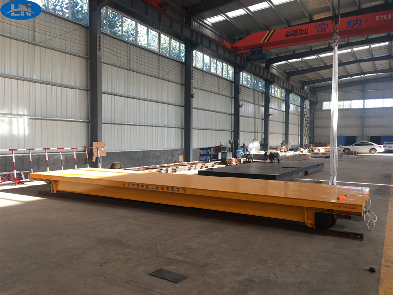 Battery stýrt Rail Trolley