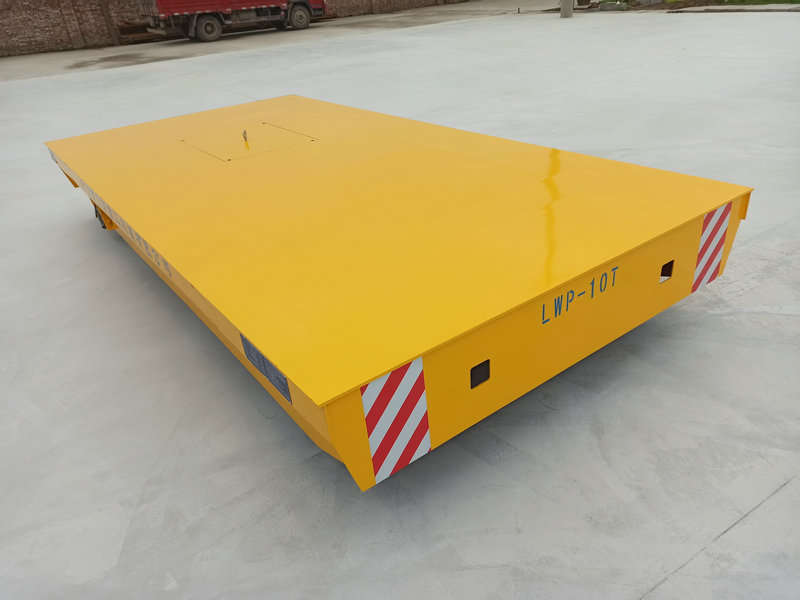 Trackless rafmagns flutnings bílar