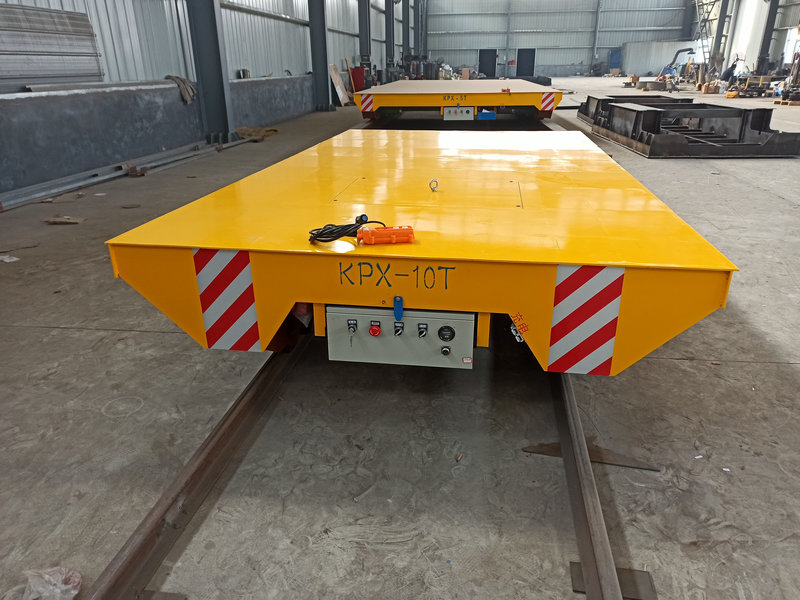 KPX rafmagnsflutningsbíl